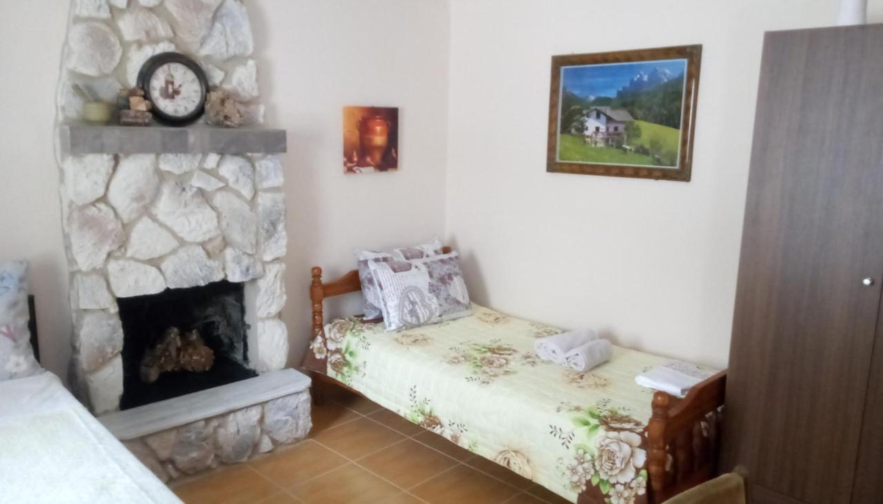 Argiris Old City House 1 كالامباكا المظهر الخارجي الصورة